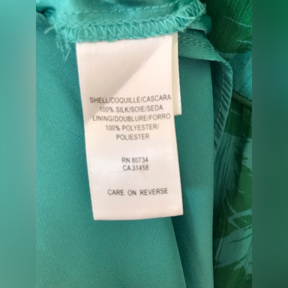 Silk BCBG flowy halter maxi dress - Picture 6 of 7